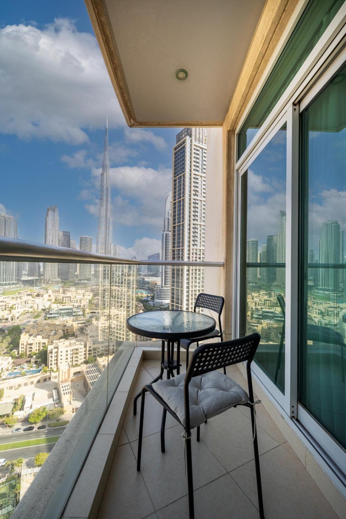 Upgraded Apartment With Stunning Burj Khalifa View Dubaj Zewnętrze zdjęcie